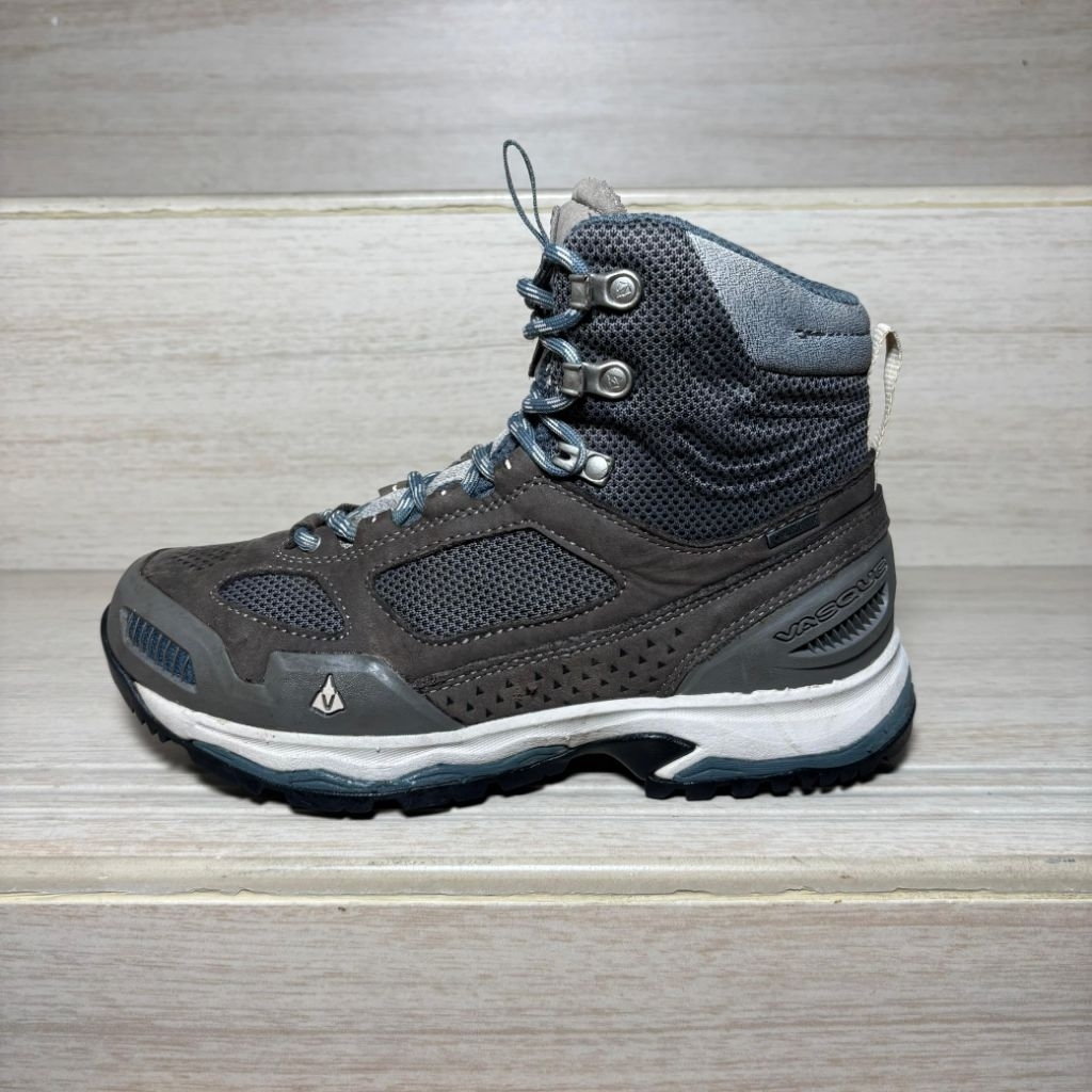 SEPATU OUTDOOR TREKKING HIKING VASQUE SECOND ORIGINAL  [ MURAH ]