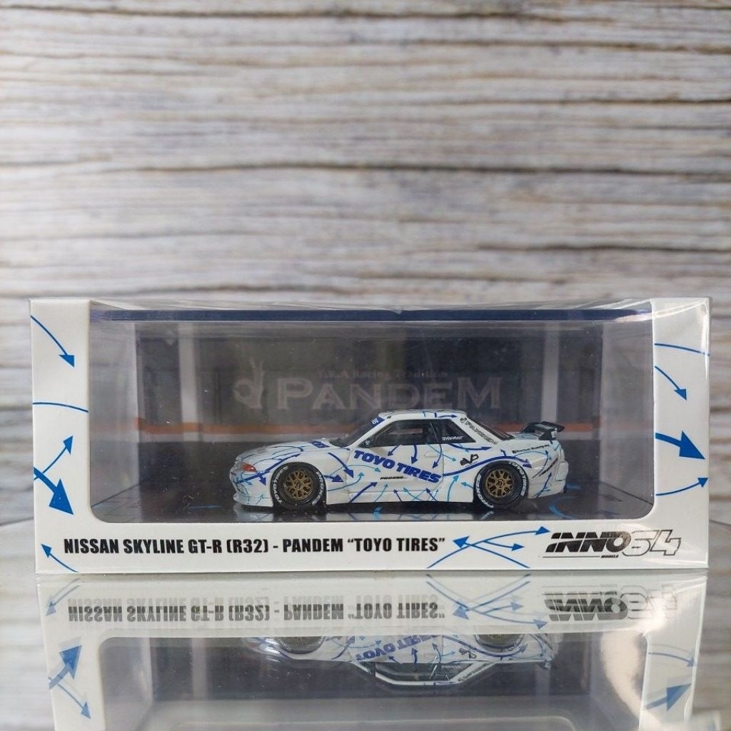 Inno Nissan Skyline GT R32 Pandem Toyo Tires