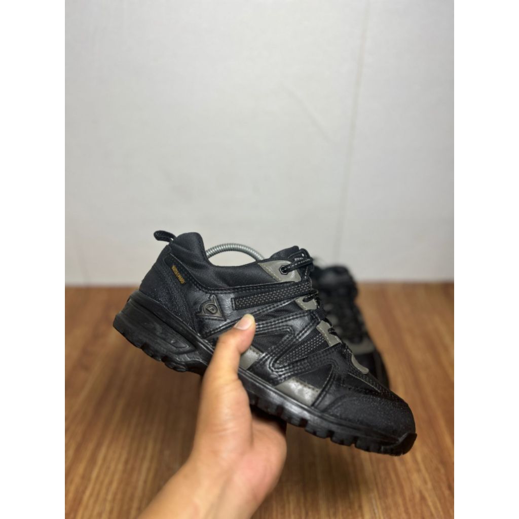 Sepatu gunung second original DUNLOP
