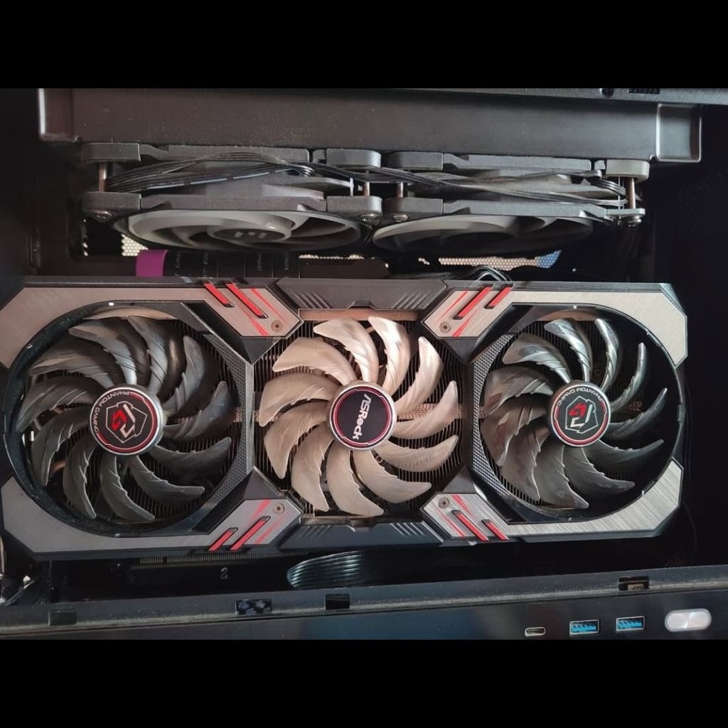 Asrock RX 6700 XT 12GB Phantom Gaming Bekas