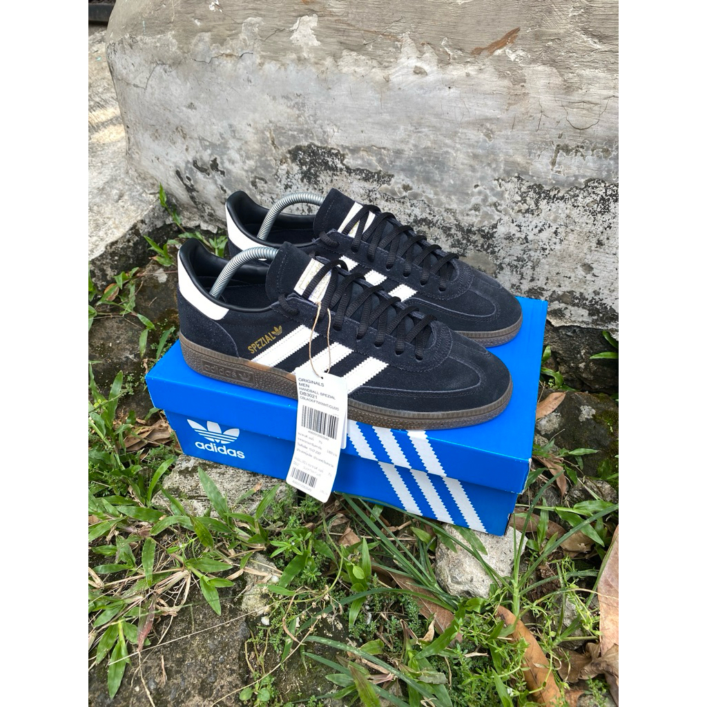 Adidas Spezial Black & White