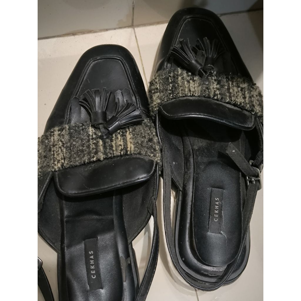 Preloved Sepatu Sendal Cekhas-41 inshole 27