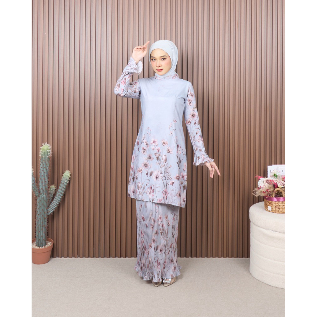 FAMYS - SETELAN ROK MELAYU MOTIF WANITA EIRA SET KURUNG MALAY PLISKET 019297
