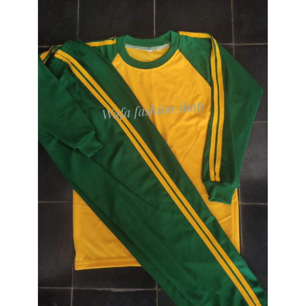 setelah seragam olahraga sekolah anak SD dan MI