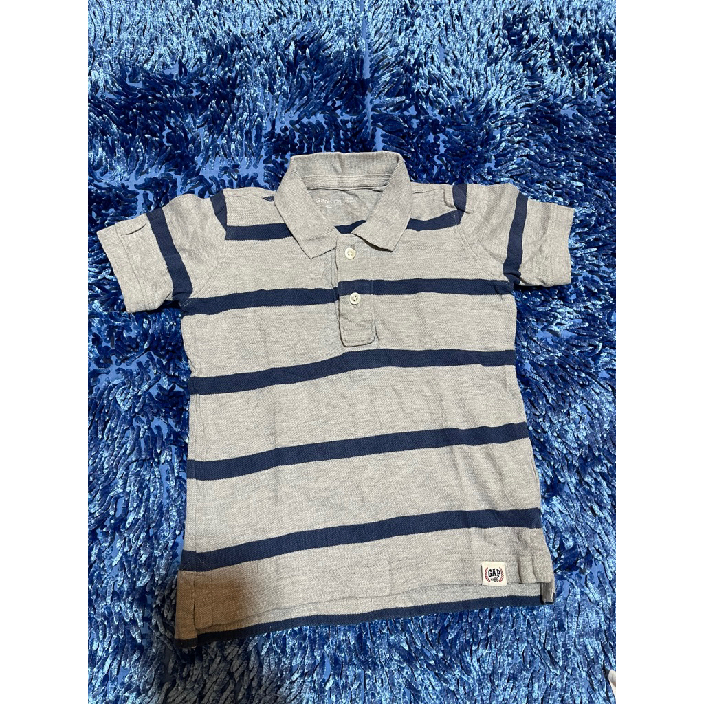 kaos kerah abu baby gap tag 110/jeans pendek baby gap tag 2tahun LIKE NEW
