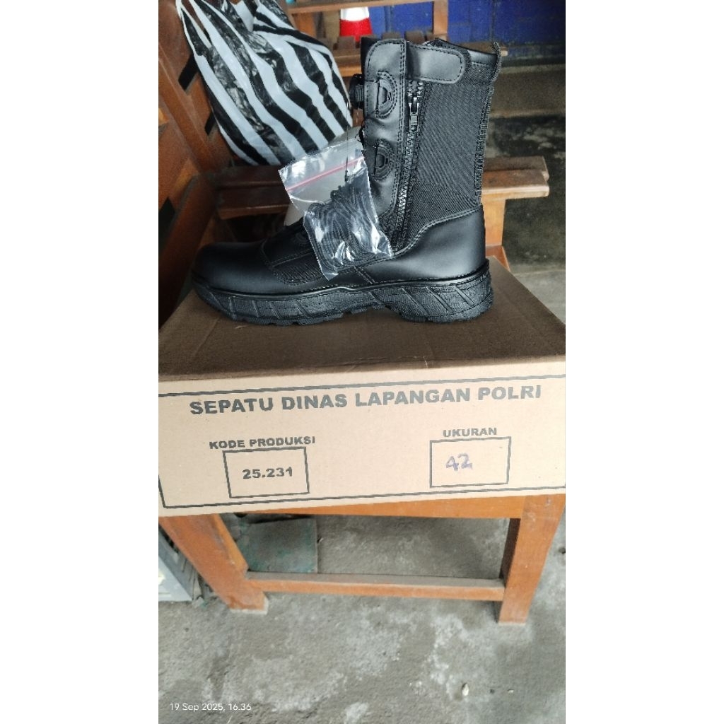 Sepatu PDL Tali Putar Jatah Pembagian Polri