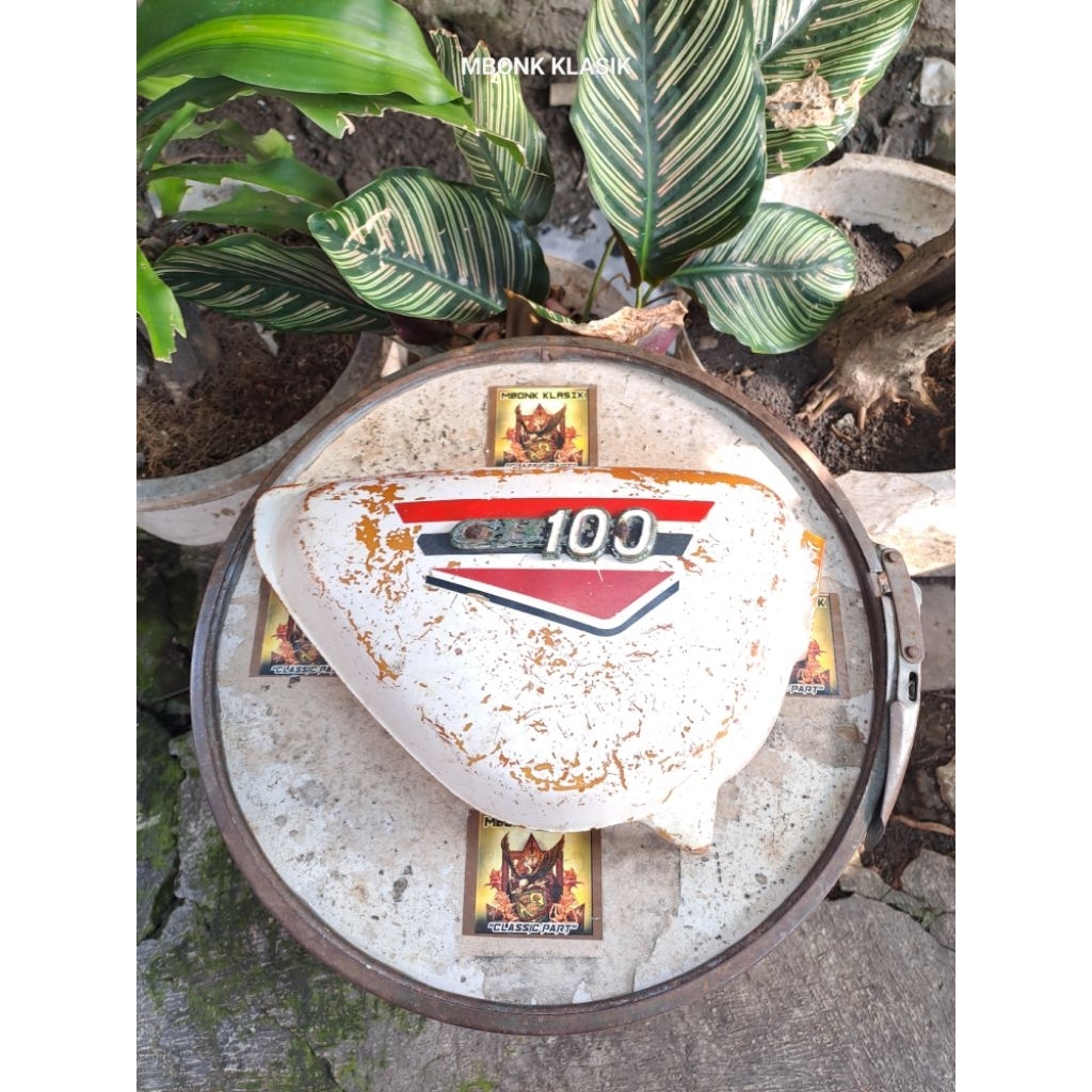 cover tutup aki cb 100 k2 gelatik ORIGINAL cover tutup aki honda cb100 glatik tepong aki cb 100 cb10