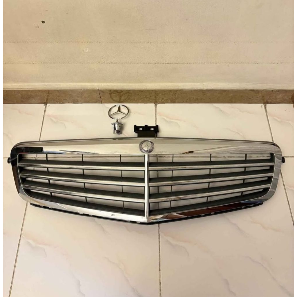 Grill Gril Mercy Mercedes Benz W204 Elegance Original