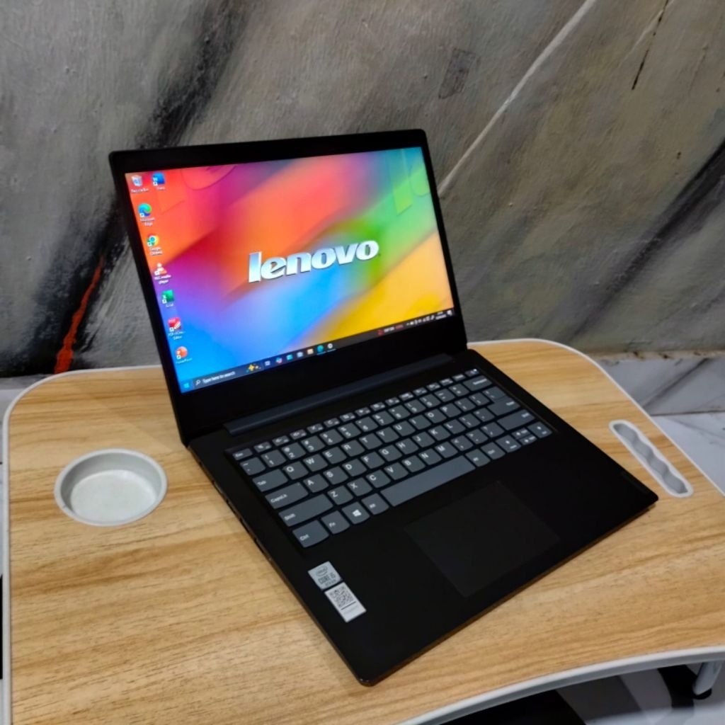 Lenovo Ideapad S145 14"/ Core i5-1035G1/ Ram 8Gb/ SSD 256Gb/ UHD Graphics Approx 4Gb