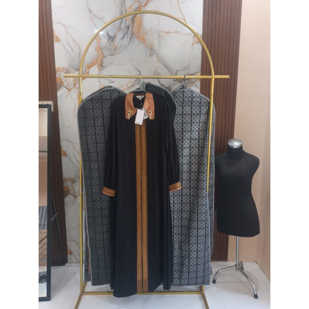 hikmat baru bukan preloved size s hitam