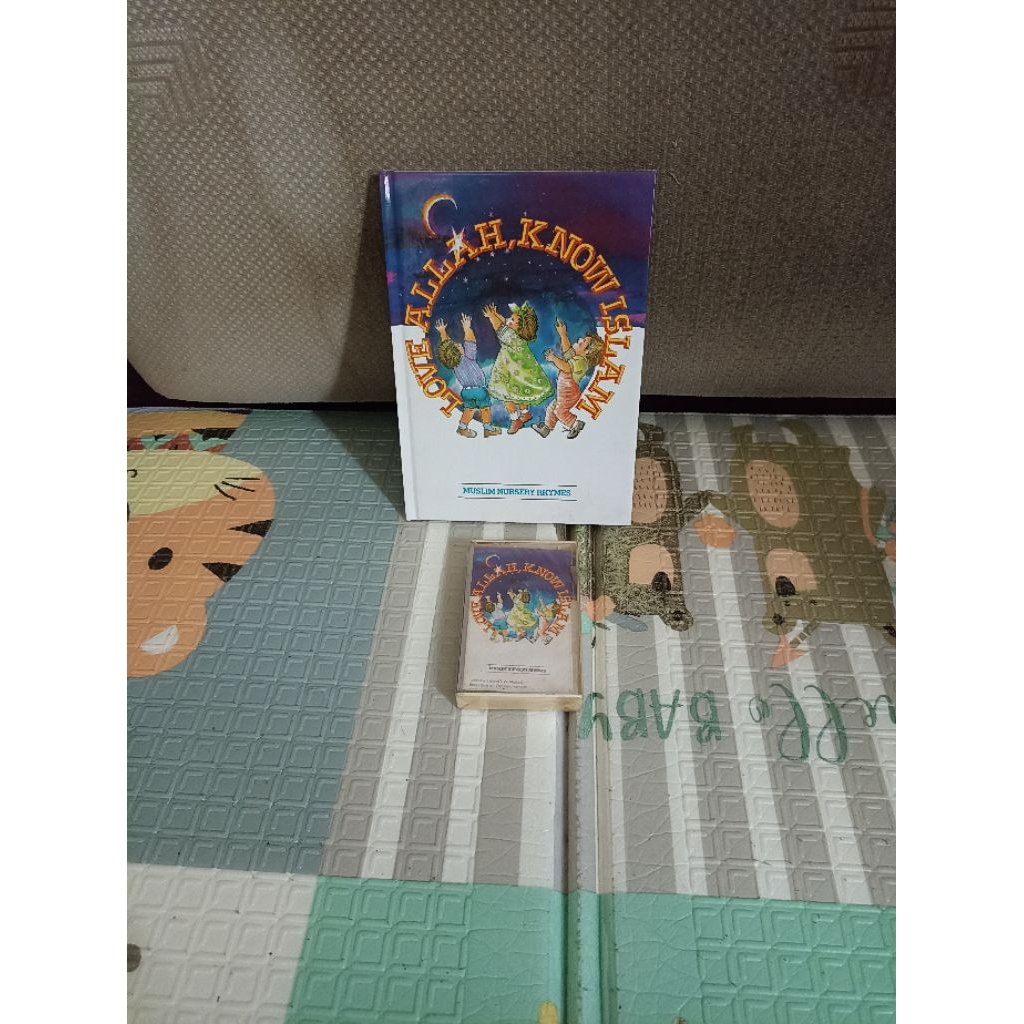 Love Allah,Know Islam : Muslim Nursery Rhymes Buku + Kaset Import