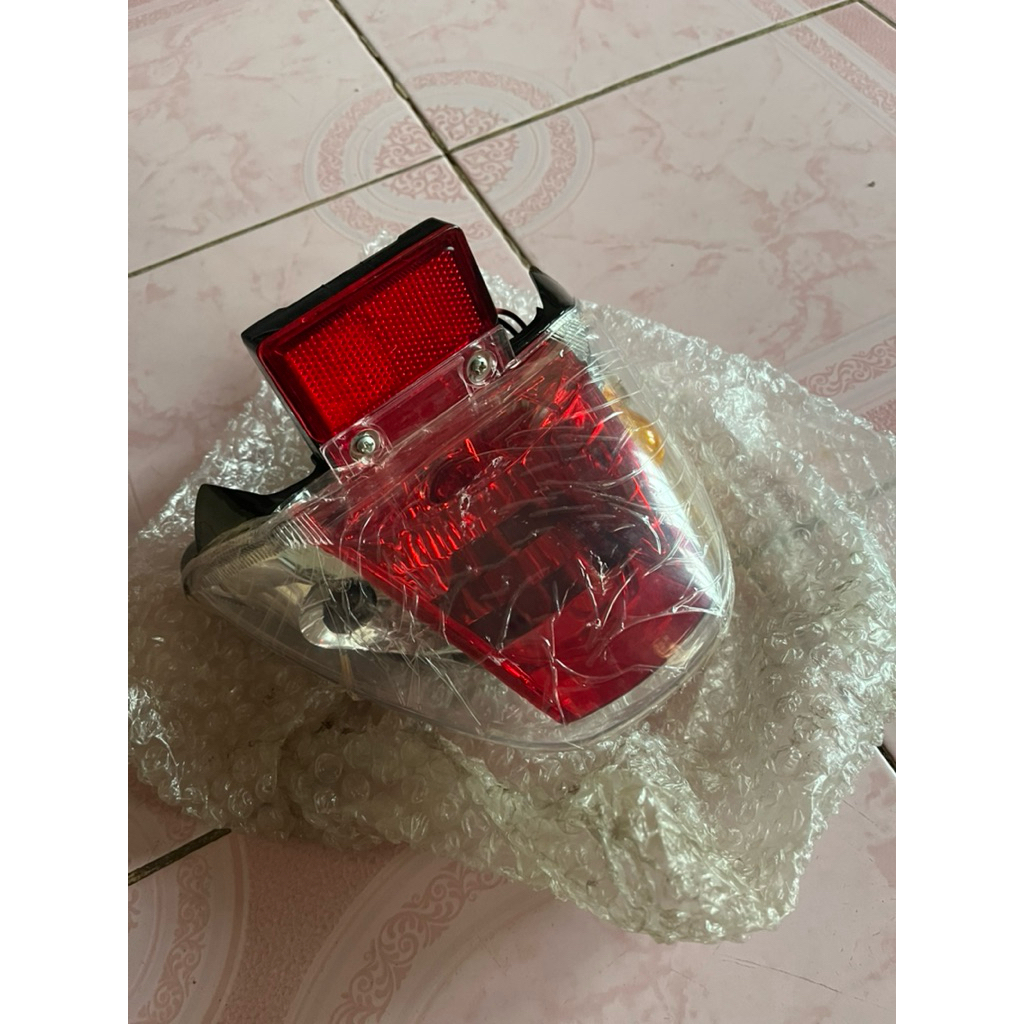 lampu belakang/stoplamp wave 125 karisma bagol