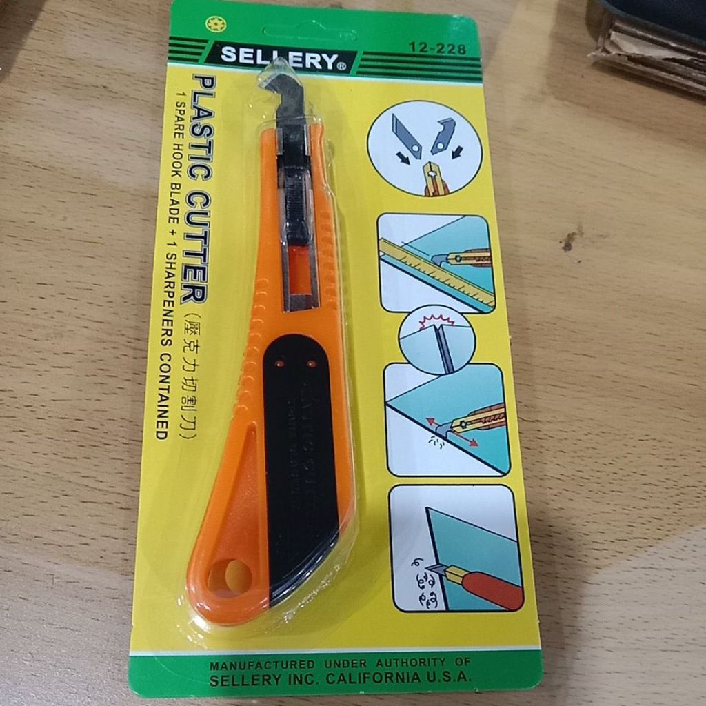 pisau cutter mata pisau dan pemotong plastik lengkap mata pisau acrylic mata pisau plastik cutter ac