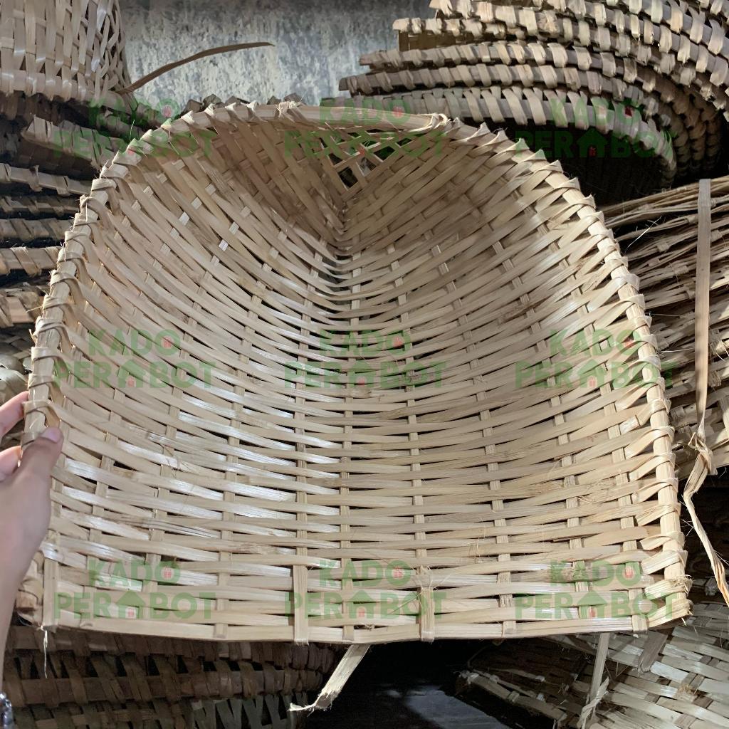 Pengki Anyam - Serokan Sampah Bambu - Serokan Bangunan Bambu Anyam