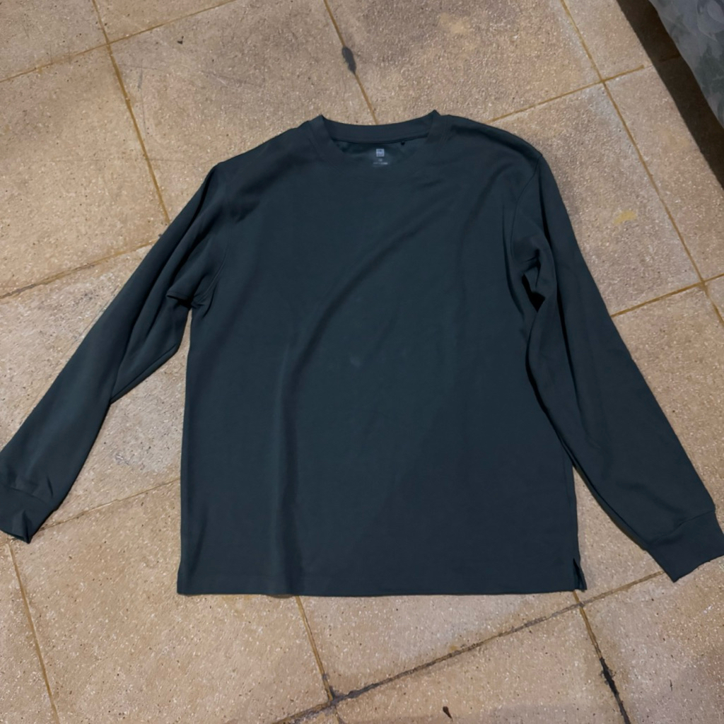 [PRE LOVED] UNIQLO AIRism KIDS Cotton Crew Neck T-Shirt Long Sleeve Green