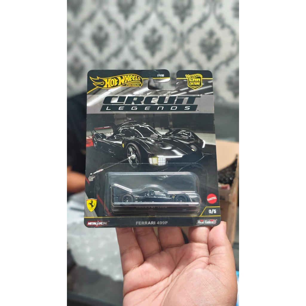 Hot Wheels premium Circiut Legend Ferrari P499 Chase Car