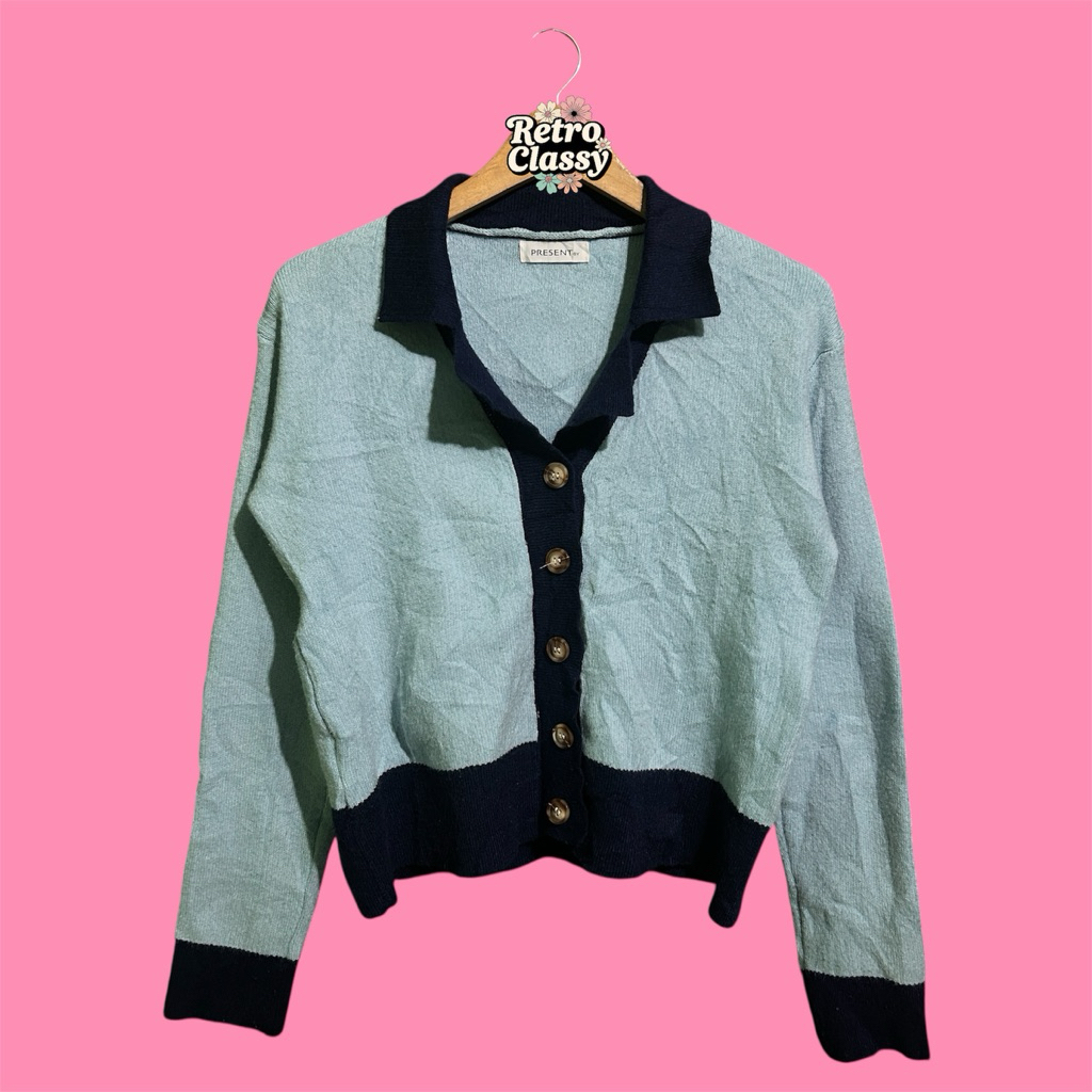 cardigan rajut biru
