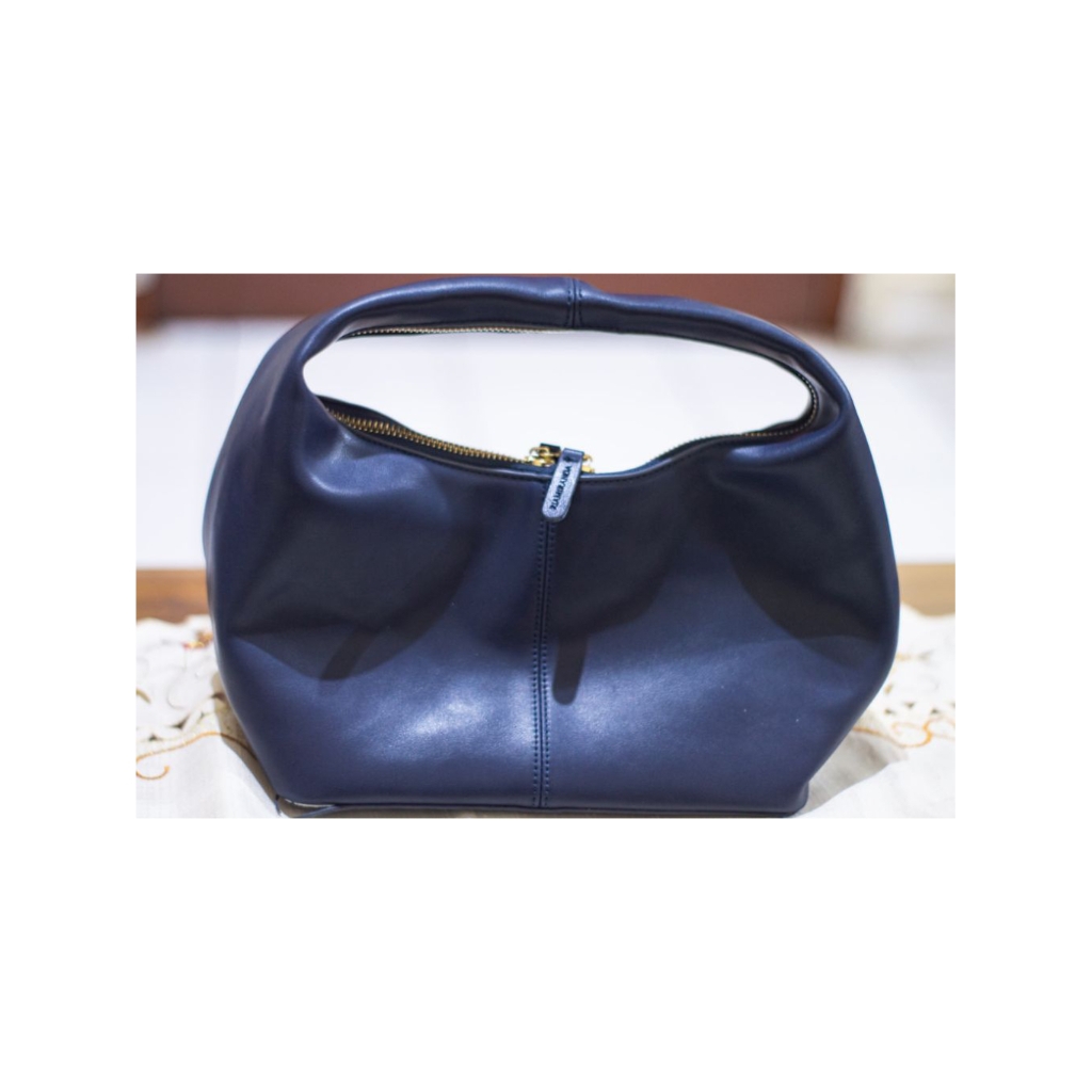 "Luna" Hobo Bag by RiaMiranda - Tas Bahu Kulit Navy-preloved riamiranda