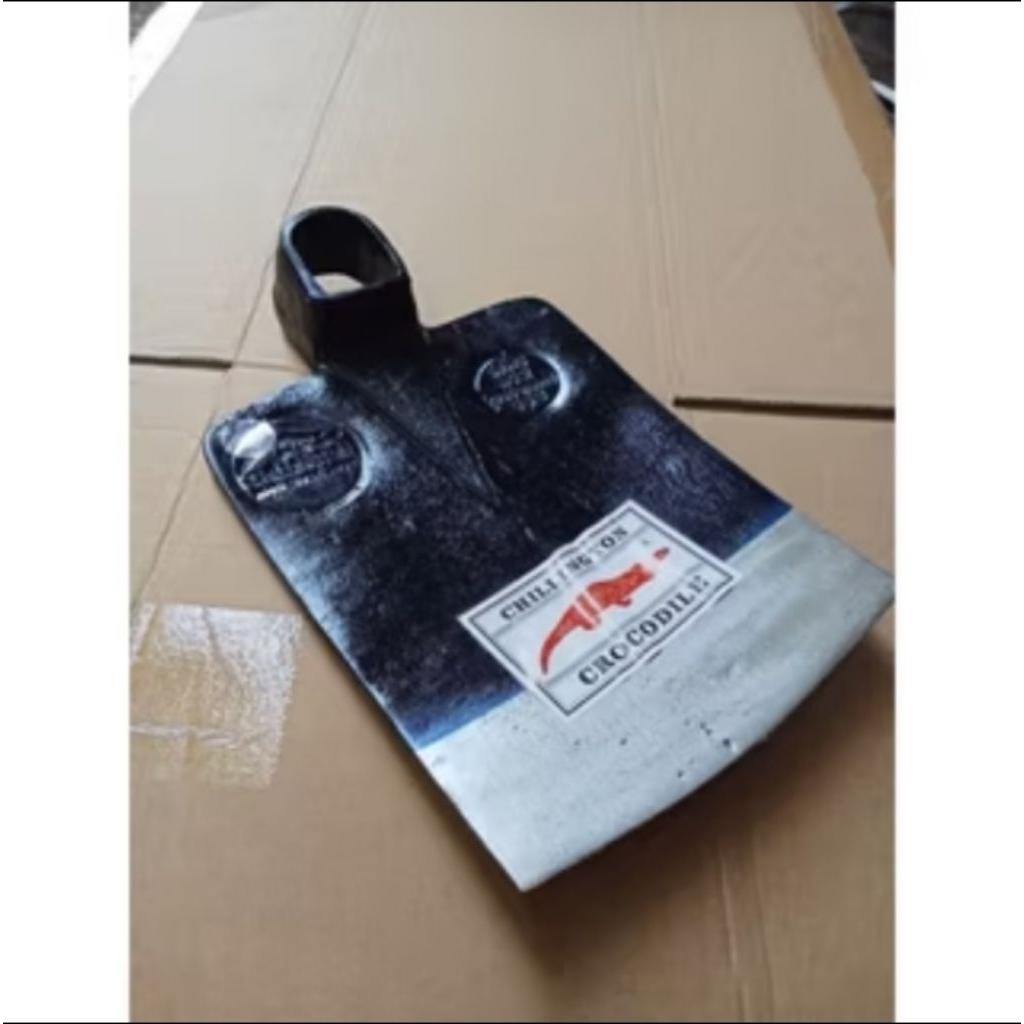 CANGKUL CAP BUAYA IMPORT PACUL SAWAH ANTI LENGKET TAJAM TEBAL PACUL CROCODILE