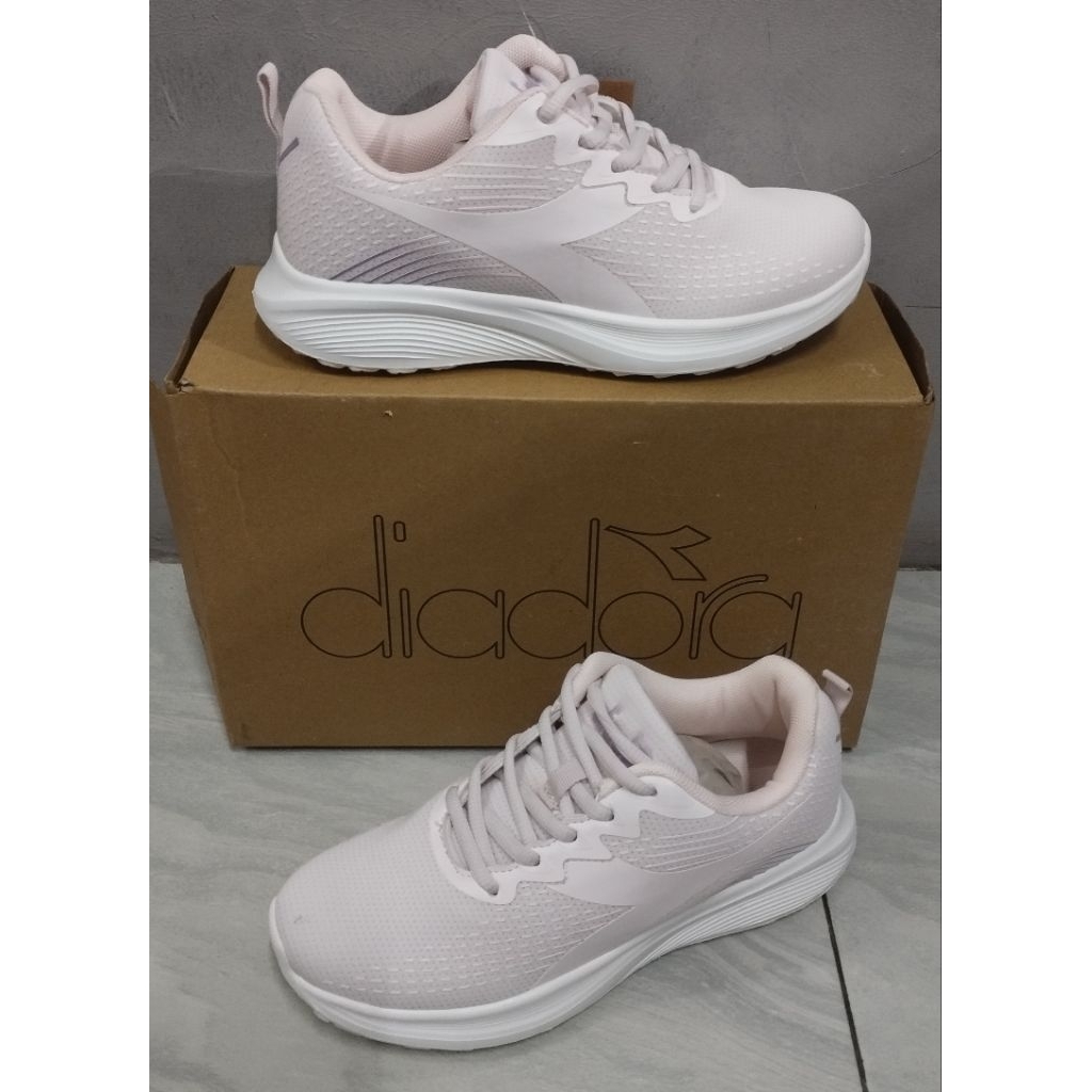 DIADORA MELAN WOMENS