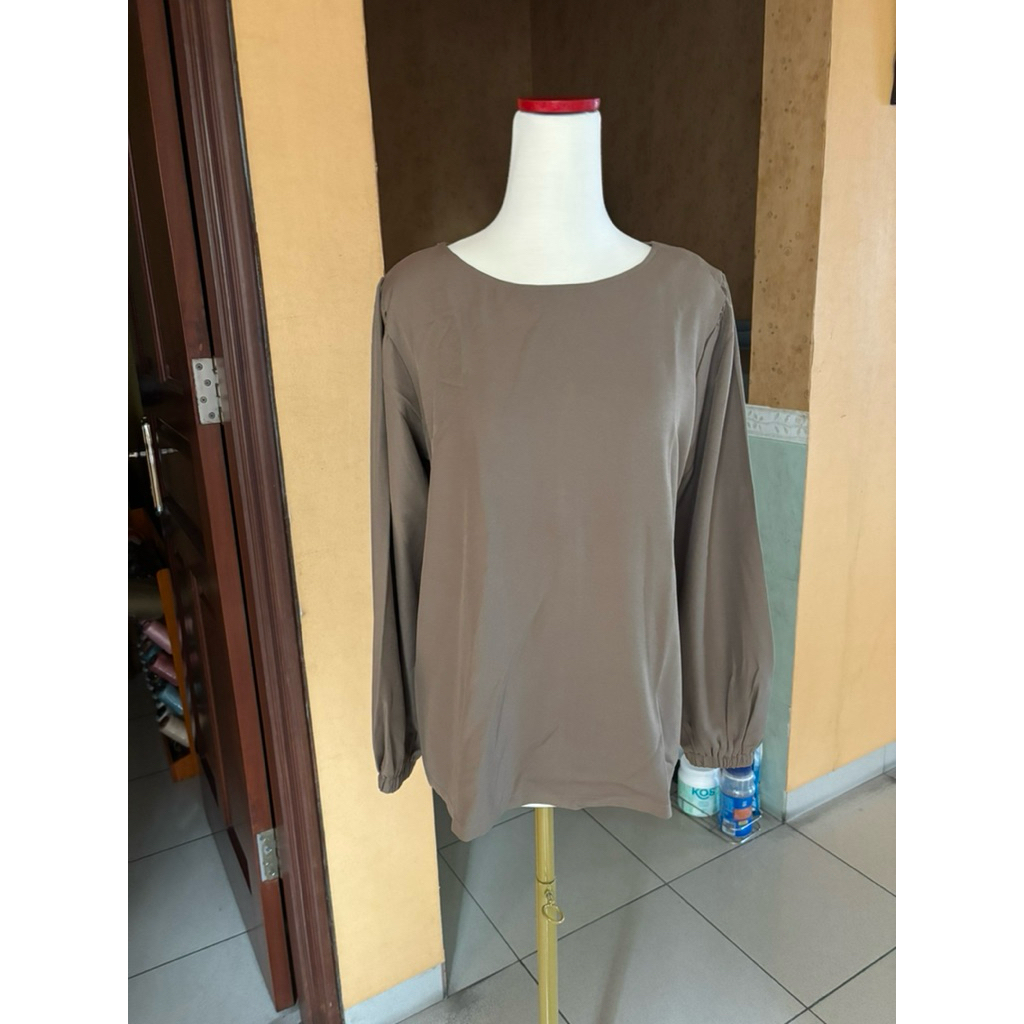 [Preloved like new] Atasan dan Bawahan Set Wanita Kantoran Claryn