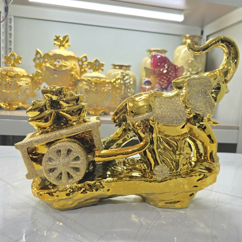 GAJAH KERAMIK HIASAN GOLD MEWAH IMPORT / PAJANGAN KERAMIK LEMARI KACA / DEKORASI RUMAH