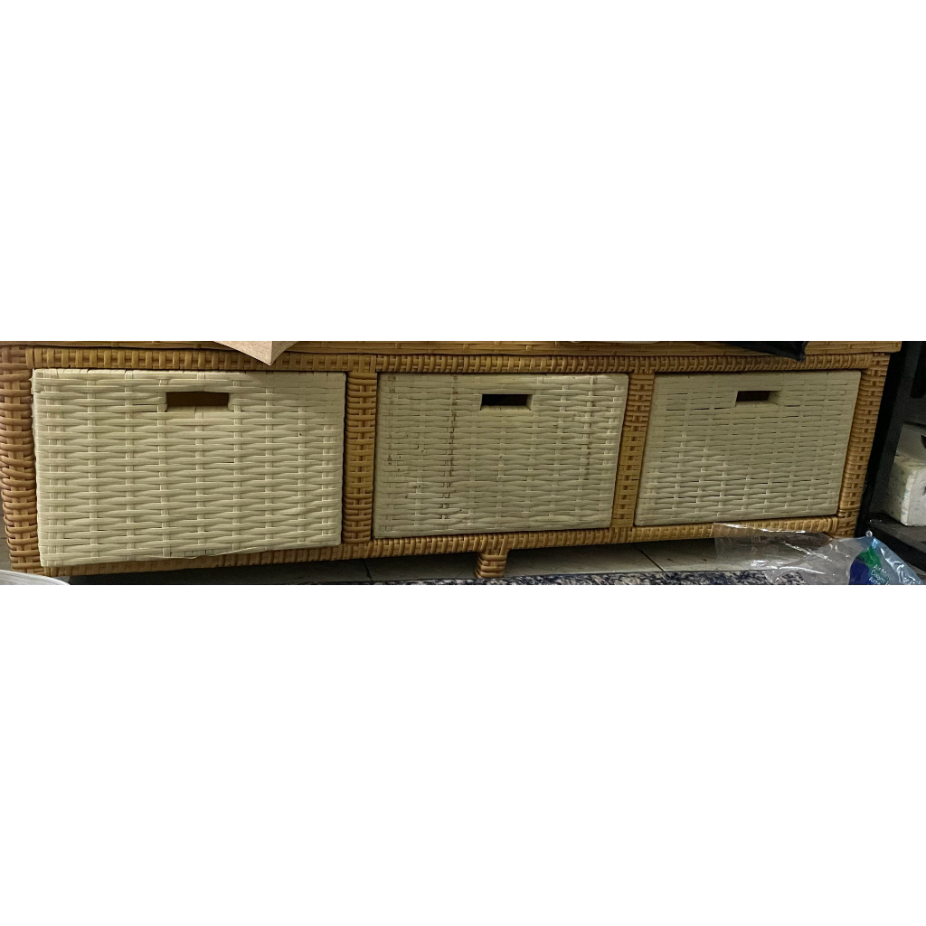 laci anyaman rotan sintetis