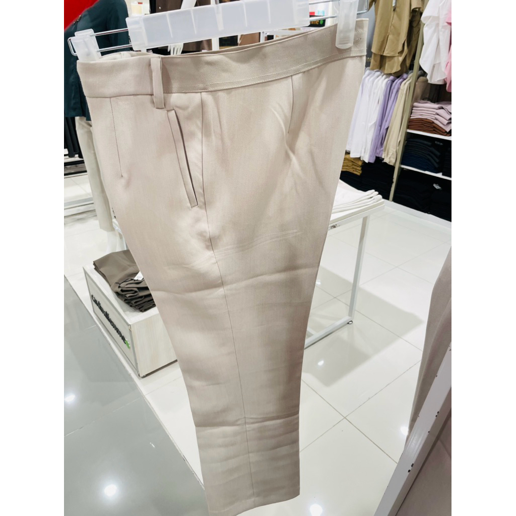 Cardinal femme celana formal wanita.