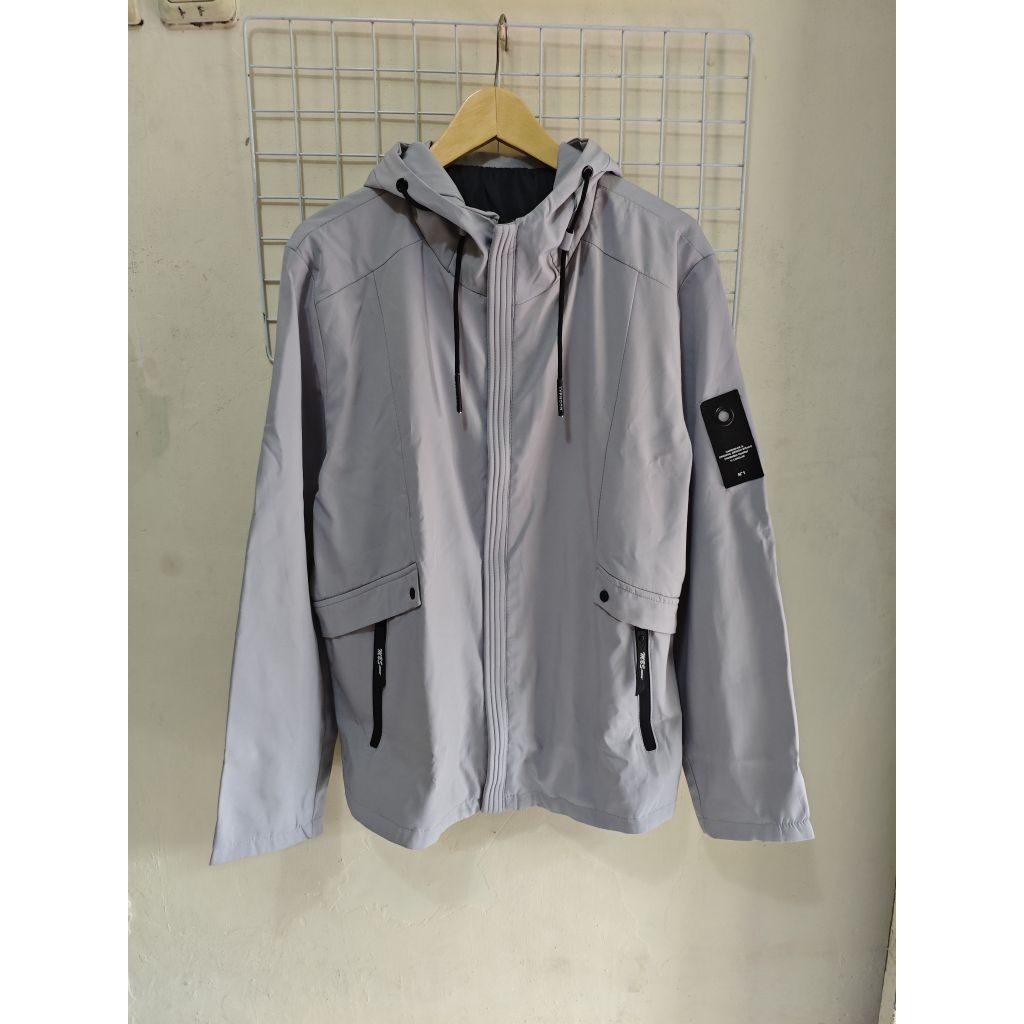 Jaket typhoon bahan parasut