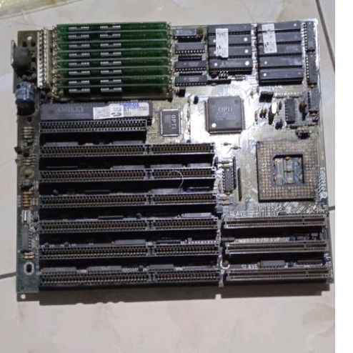 mobo motherboard jadul sesuai foto