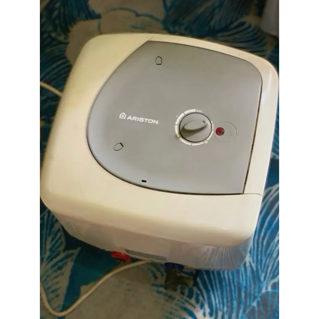 SECOND ARISTON WATER HEATER STAR OR15 | 350 ID