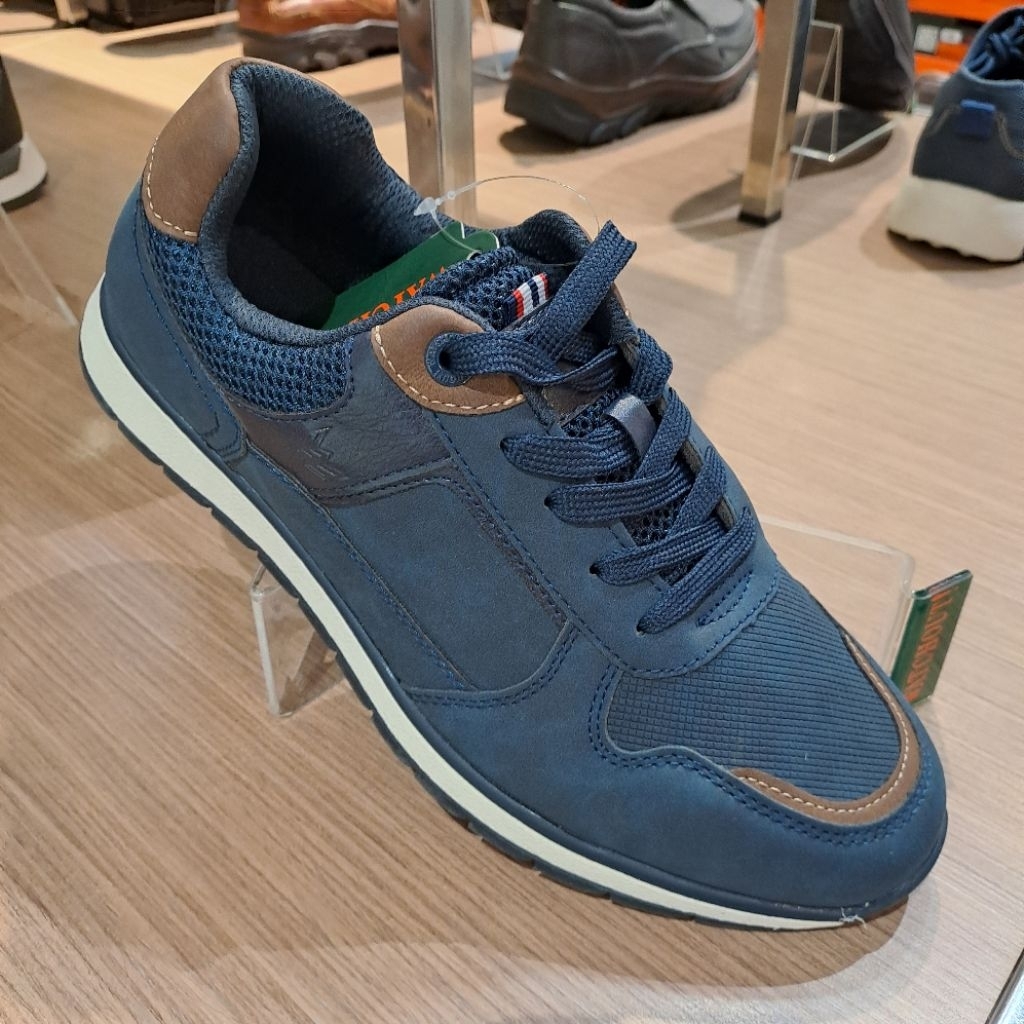 sepatu casual pria watchout