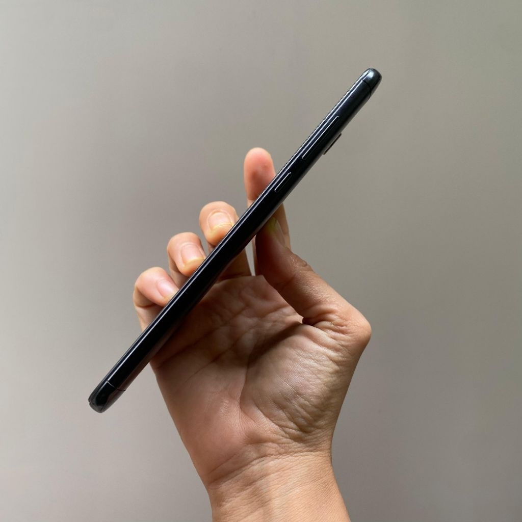 REDMI 5 PLUS RAM 4GB ROM 64GB