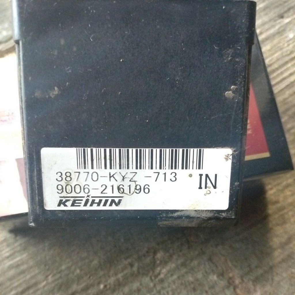 eccu /CDI Honda Supra x 125 helm on Honda blade fi