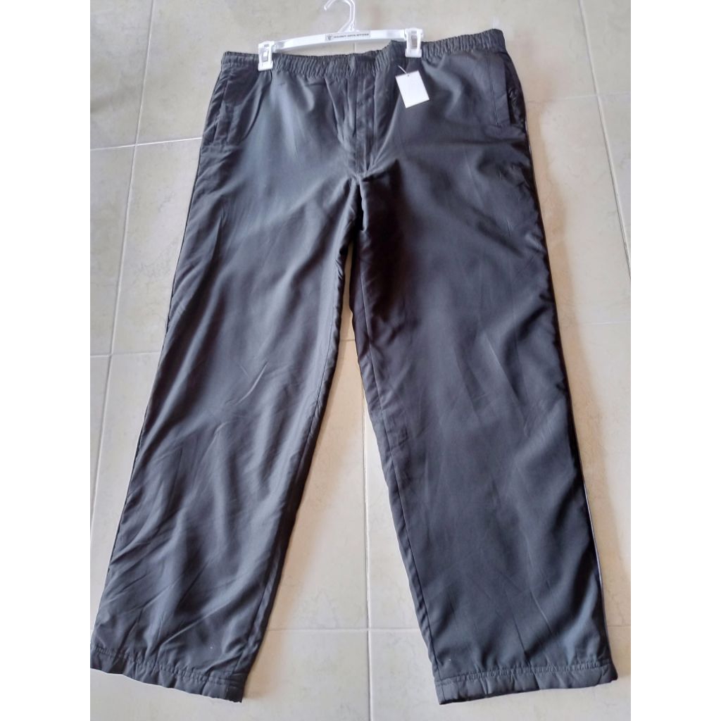 CELANA TRAINING PRELOVED