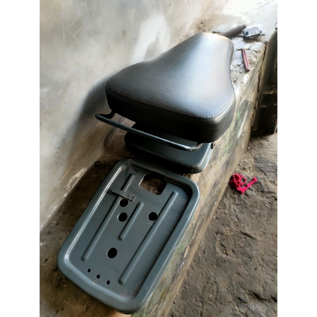 jok pisah sadel vespa exlusiv strada original