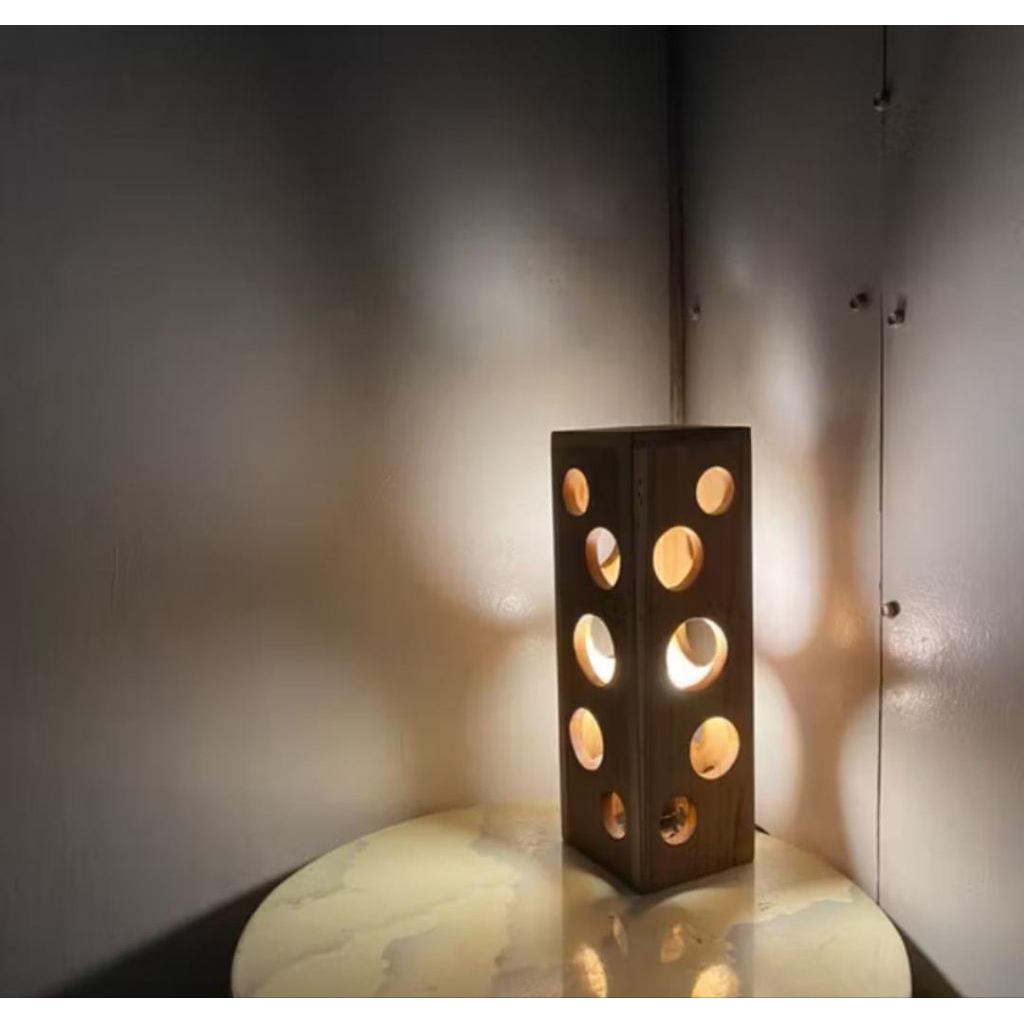 Lampu Tidur Kayu Jati