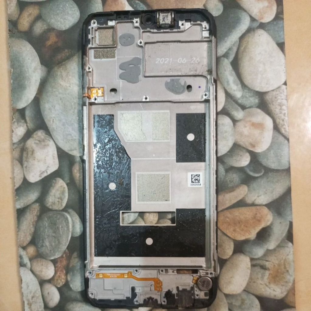 frame tatakan lcd realme c11 2021 ori copotan