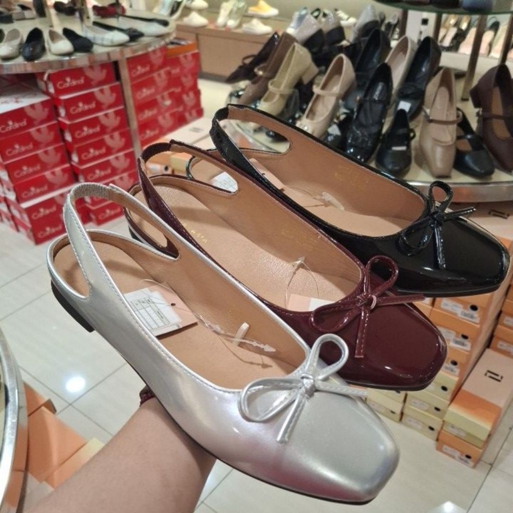 sepatu flat lawrensia