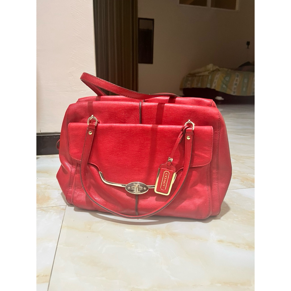 Coach madison medeline