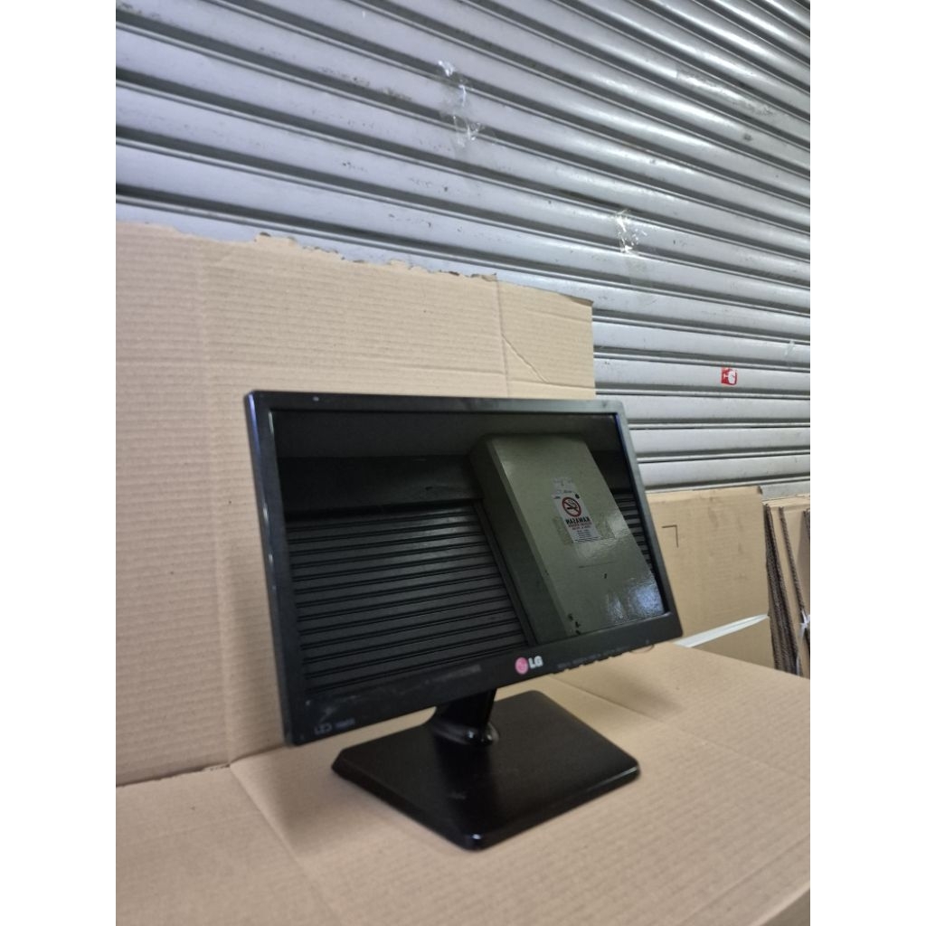 MONITOR LG 16INCH LED