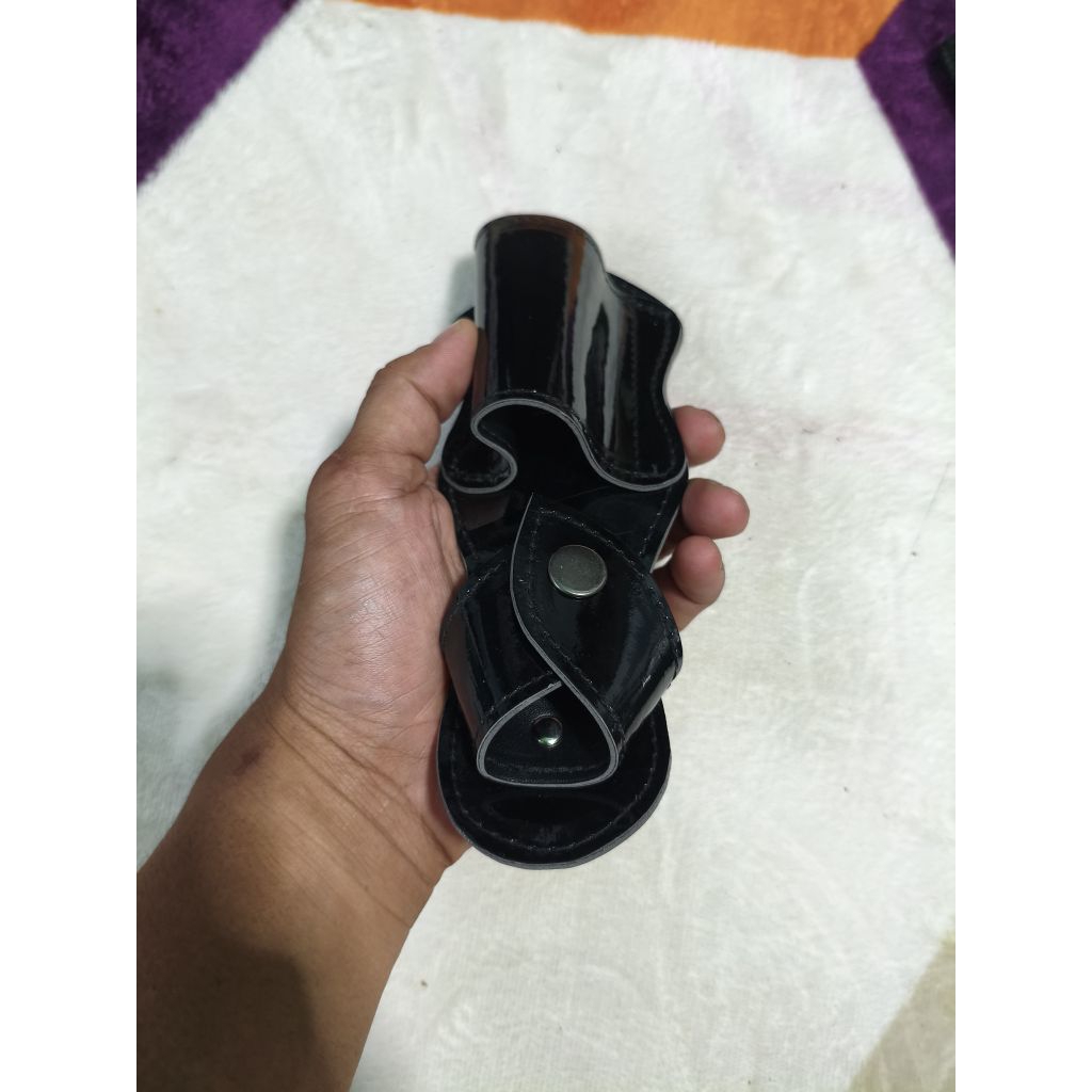 sarung tongkat satpam warna hitam pria dan wanita bahan kain dan kulit kilap