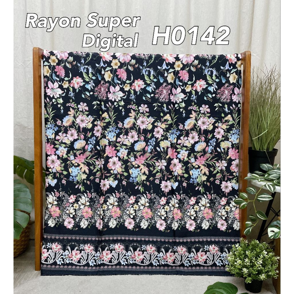 Kain Rayon Super Digital JJ H0142 Hitam Motif Bunga (per 0.5m) Kain Bahan Rayon Premium