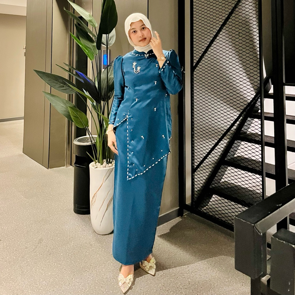 Jinara One Set Baju Kurung Melayu Satin Setelan Rok Satin dan Rok Songket