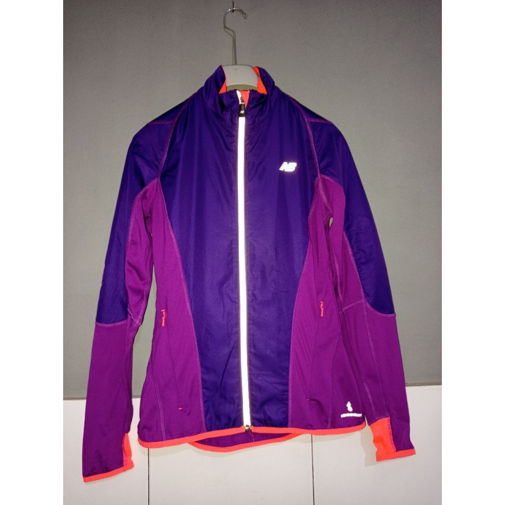 Jaket Outdoor - Jaket New balance Lightning Dry Ungu Orange