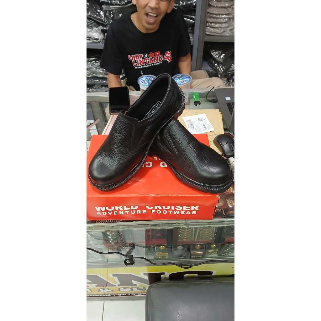 SEPATU SAFETY WORLD CRUISER adventure footware
