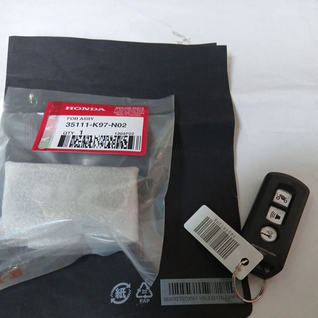 KUNCI REMOT KEYLES PCX150 ADV150 ORIGINAL