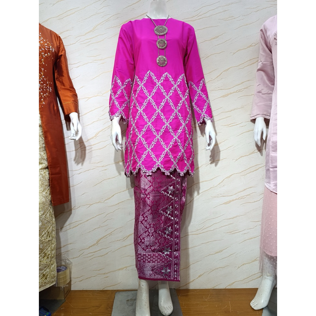 Kebaya Tafeta Tunik Melayu Bordir Atasan Saja