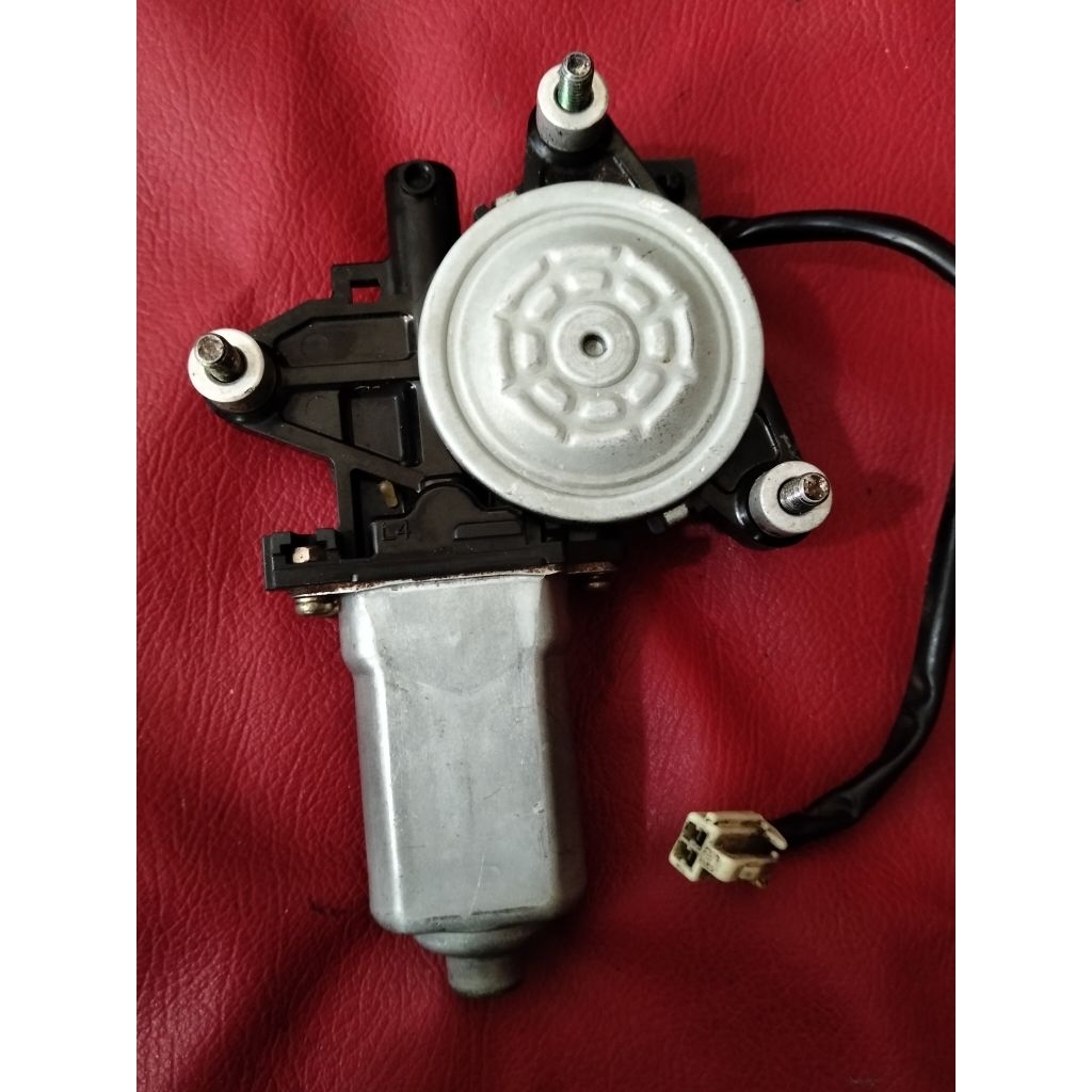 Dinamo power window Ford escape kiri depan