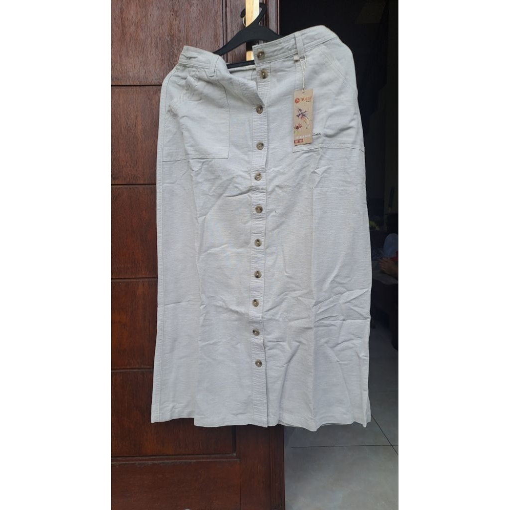 Triset khaki long skirt/ Triset rok warna khaki panjang